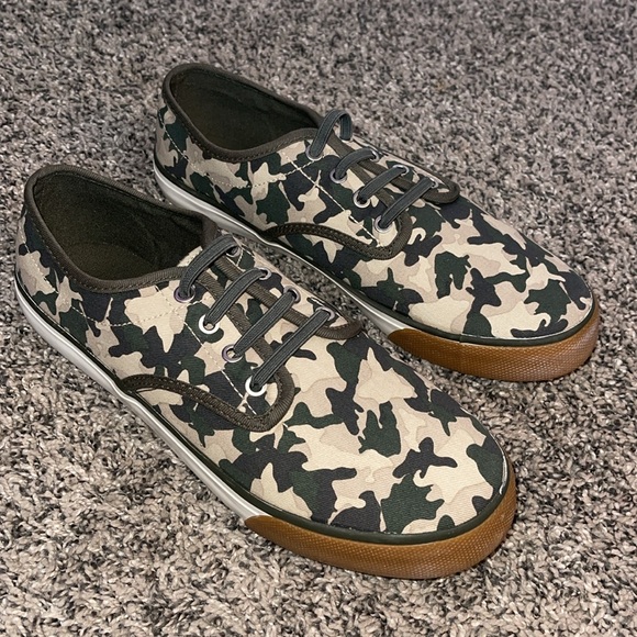 NWT Mens size 6 shoes Camo shoes Camouflage Sneakers size 6 adult unisex - Picture 11 of 17